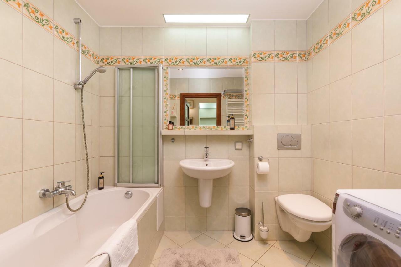 Rent Like Home - Aleja Wyzwolenia 10 Варшава Екстер'єр фото